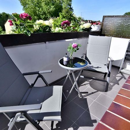 Apartments Нойс Экстерьер фото