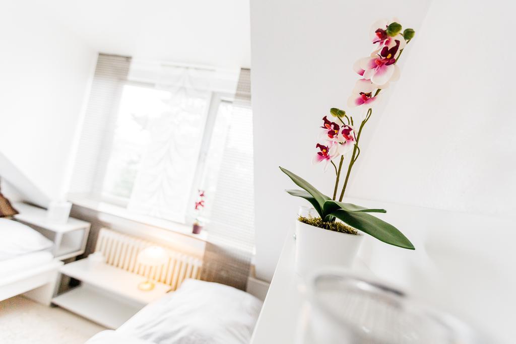 Apartments Нойс Номер фото